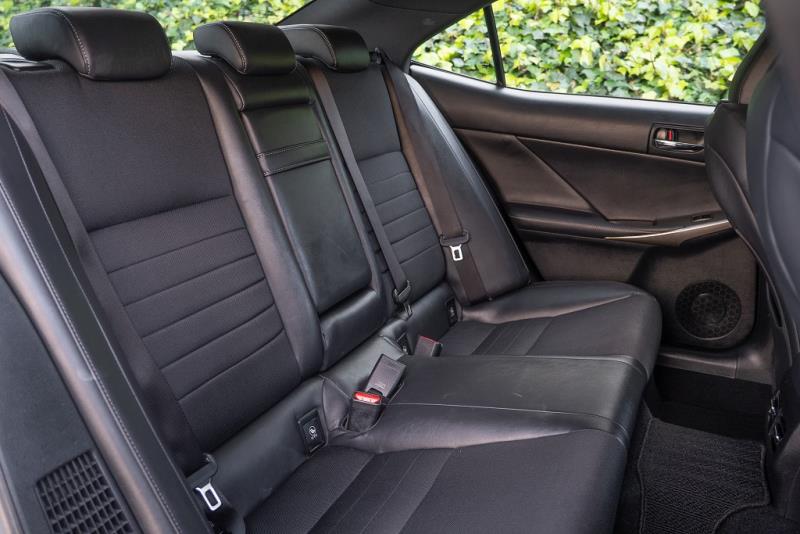 2013 Lexus IS 300h F Sport Hybrid
