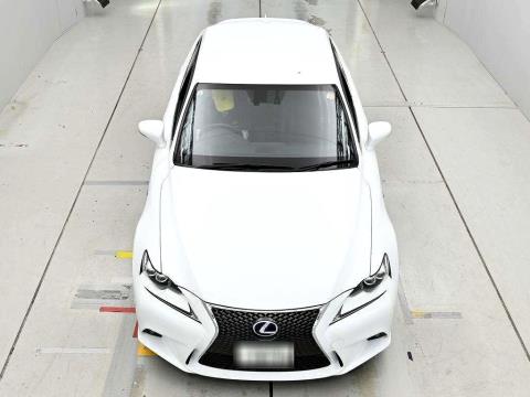 2013 Lexus IS 300h - Thumbnail