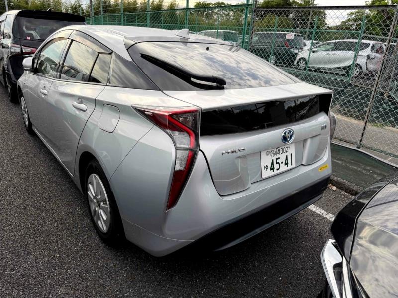 2016 Toyota Prius Hybrid S