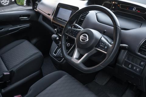 2021 Nissan Serena Highway Star V - Thumbnail