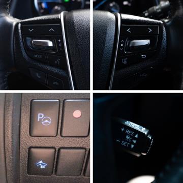 2015 Toyota Vellfire Hybrid ZR E-Four - Thumbnail