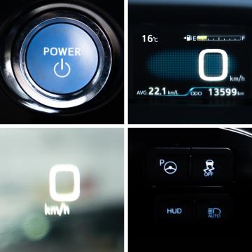 2018 Toyota Prius A Hybrid - Thumbnail