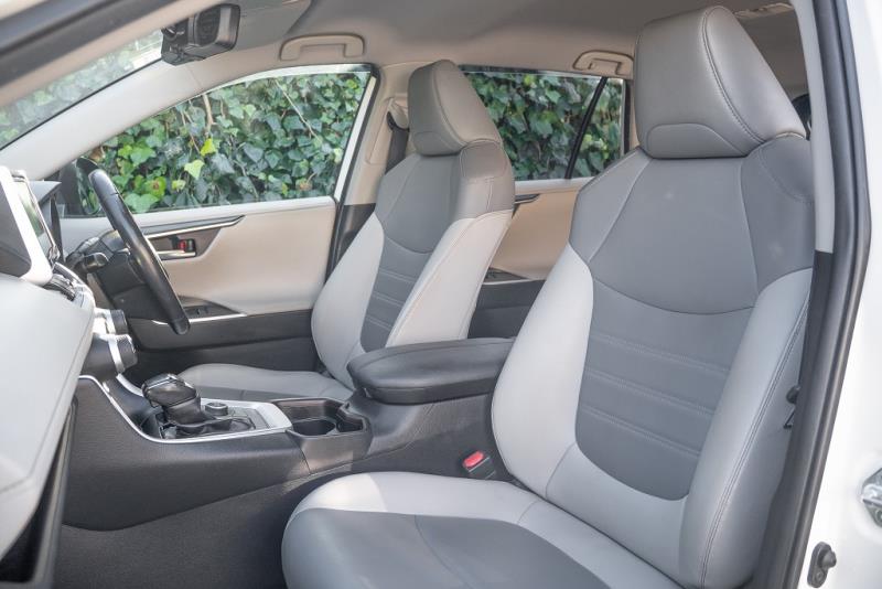 2019 Toyota RAV4 Hybrid G