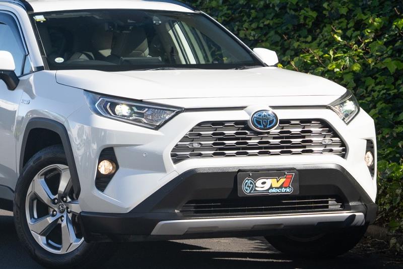2019 Toyota RAV4 Hybrid G