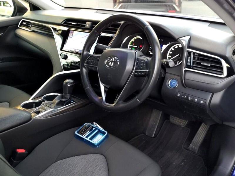 2018 Toyota Camry Hybrid G