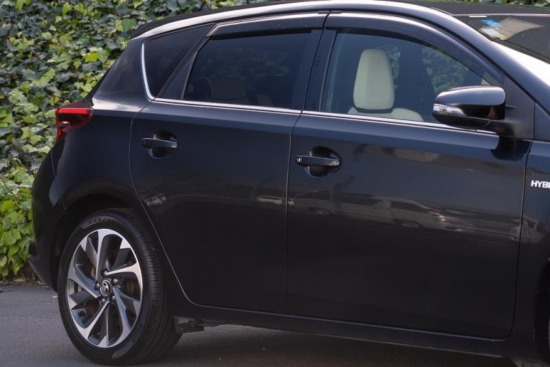 2017 Toyota Auris Hybrid / Corolla
