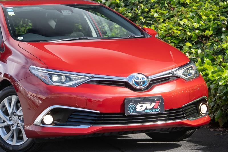 2016 Toyota Auris Hybrid / Corolla