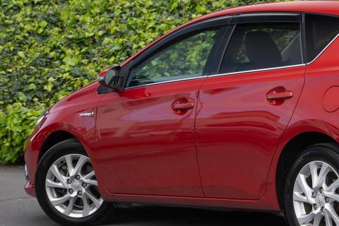 2016 Toyota Auris Hybrid / Corolla - Thumbnail
