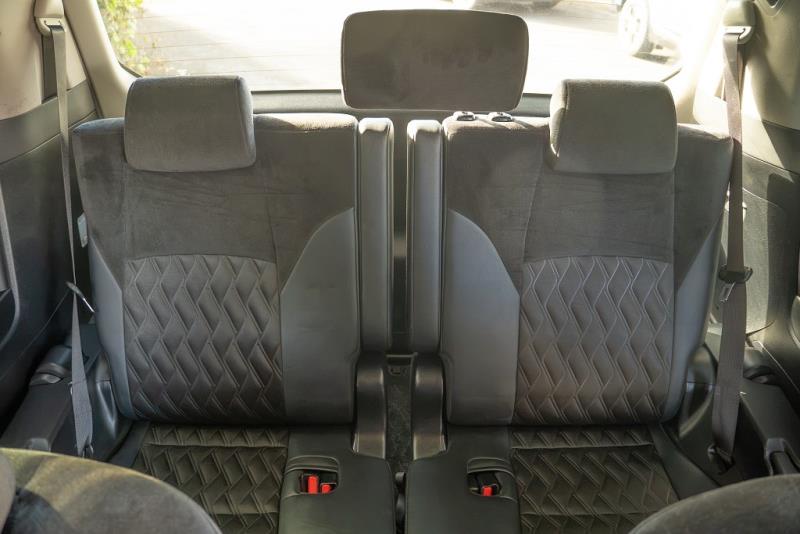 2015 Toyota Alphard Hybrid / Vellfire