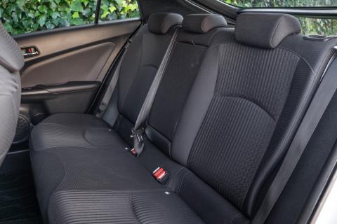 2017 Toyota Prius S Hybrid - Thumbnail