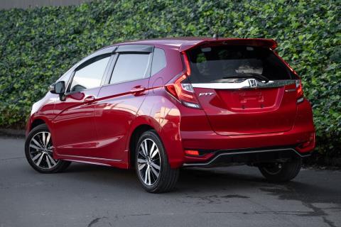 2019 Honda Fit S Hybrid / Jazz RS - Thumbnail