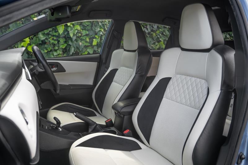 2016 Toyota Auris Hybrid / Corolla