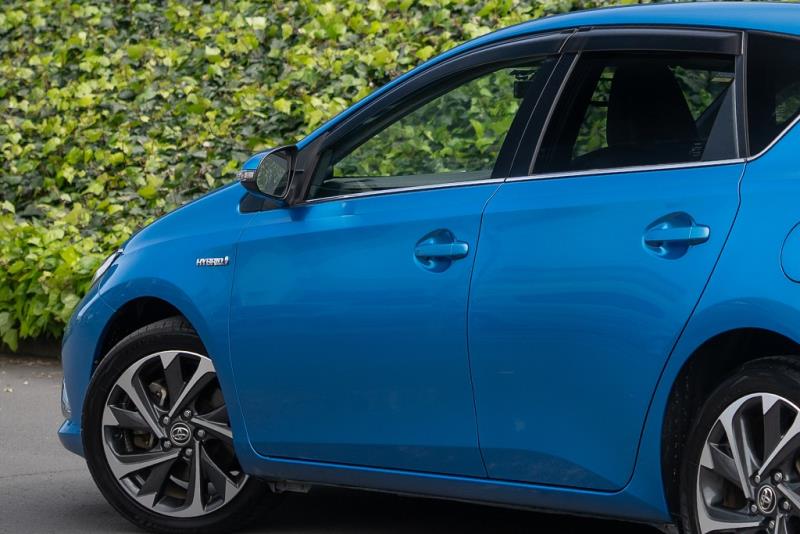 2016 Toyota Auris Hybrid / Corolla