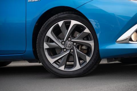 2016 Toyota Auris Hybrid / Corolla - Thumbnail