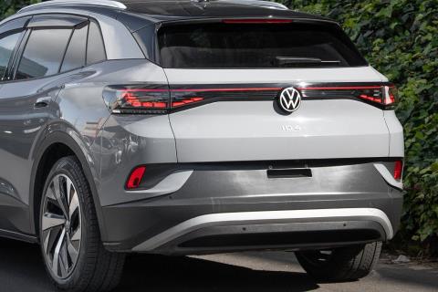 2023 Volkswagen ID.4 Pro Launch Edition - Thumbnail