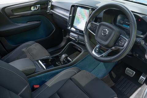 2022 Volvo C40 Recharge Ultimate - Thumbnail