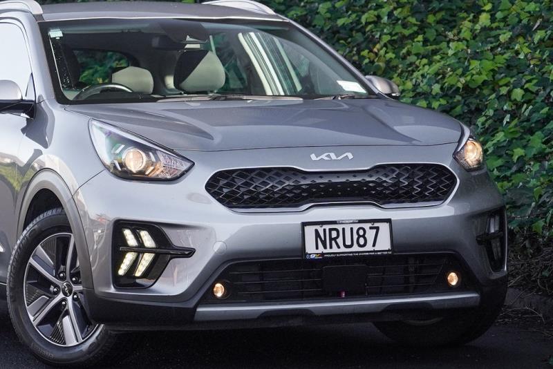2021 Kia Niro Hybrid LX