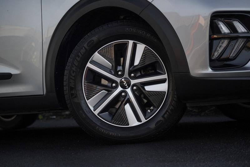 2021 Kia Niro Hybrid LX