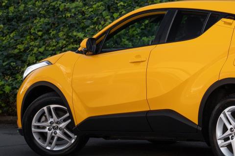 2020 Toyota C-HR Hybrid - Thumbnail