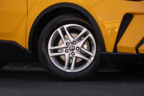 2020 Toyota C-HR Hybrid - Thumbnail