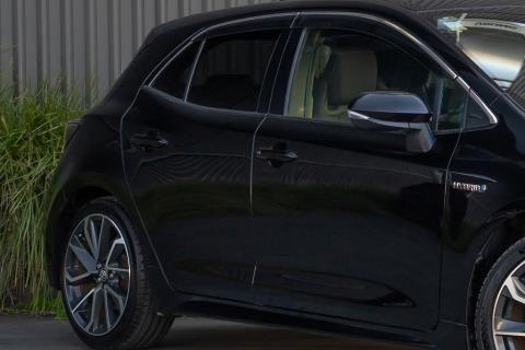 2018 Toyota Corolla Sport Hybrid G Z - Thumbnail