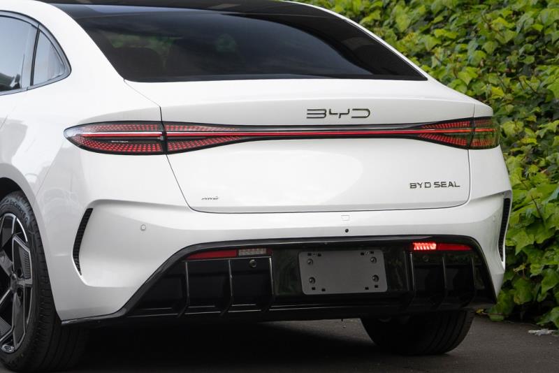 2025 BYD Seal Performance