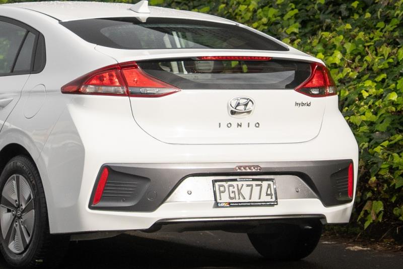 2022 Hyundai Ioniq II Hybrid
