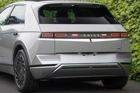 2023 Hyundai Ioniq 5 Lounge 72kWh - Thumbnail