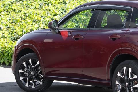 2023 Honda ZR-V Z Hybrid E:HEV - Thumbnail