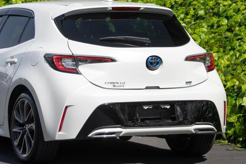 2018 Toyota Corolla Hybrid /  Auris - Thumbnail
