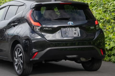 2021 Toyota Aqua Z Hybrid - Thumbnail