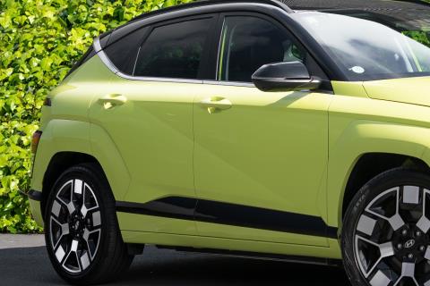 2023 Hyundai Kona Lounge 64kWh - Thumbnail