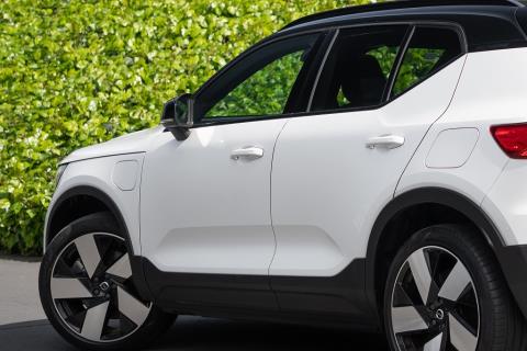 2023 Volvo C40 Recharge Ultimate - Thumbnail