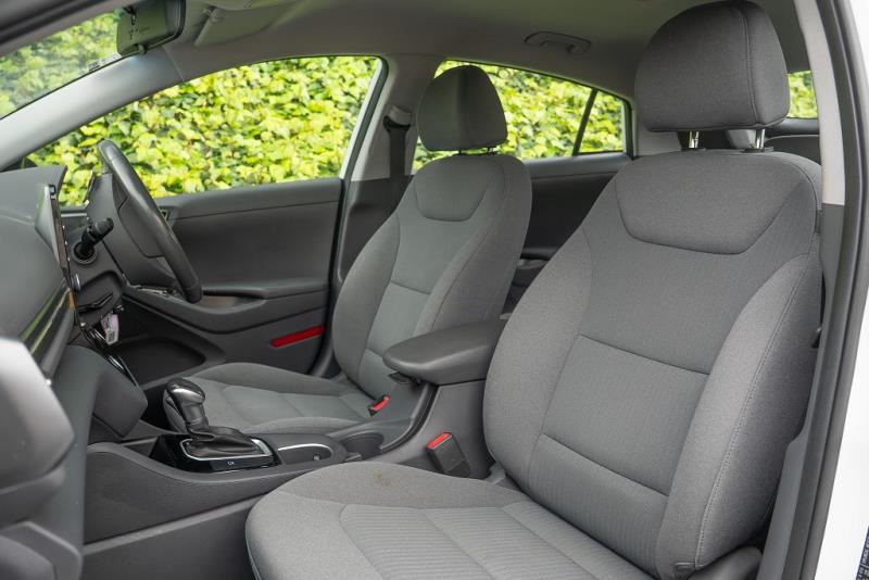 2022 Hyundai IONIQ Hybrid