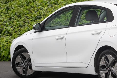 2022 Hyundai IONIQ Hybrid - Thumbnail