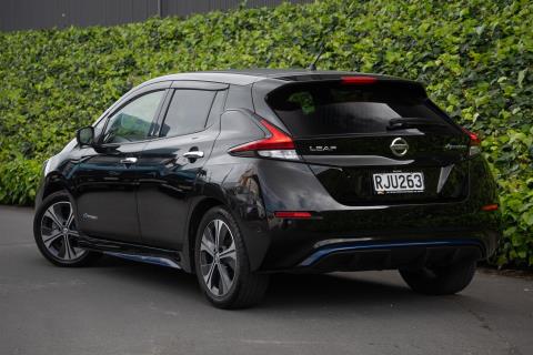 2018 Nissan Leaf 40G - Thumbnail