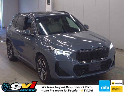 2023 Bmw iX1 XDrive30 M Sport - Thumbnail