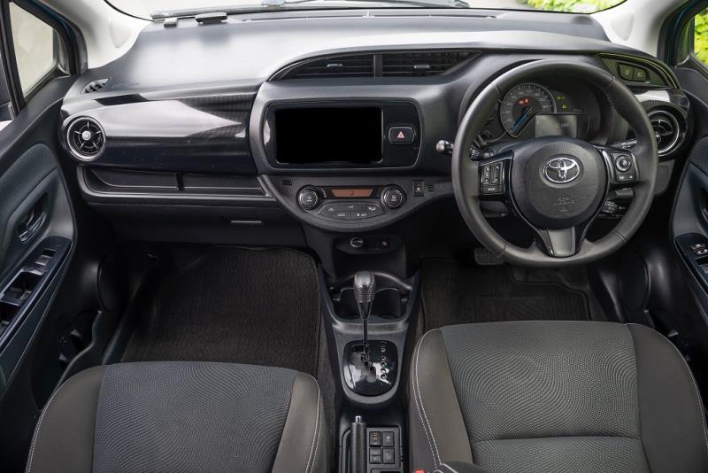 2017 Toyota Vitz Hybrid / Yaris Sport