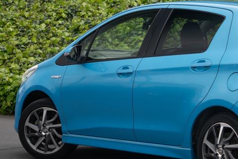 2017 Toyota Vitz Hybrid / Yaris Sport - Thumbnail