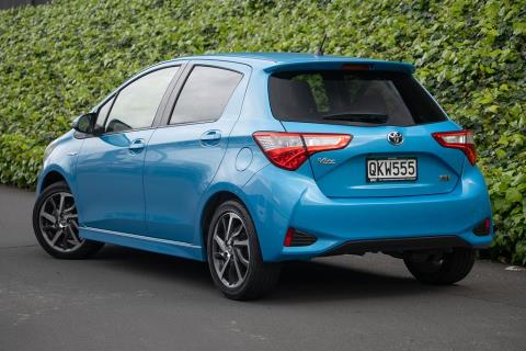 2017 Toyota Vitz Hybrid / Yaris Sport - Thumbnail