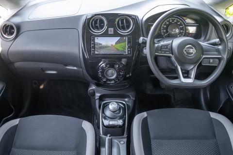 2020 Nissan Note e-Power X - Thumbnail