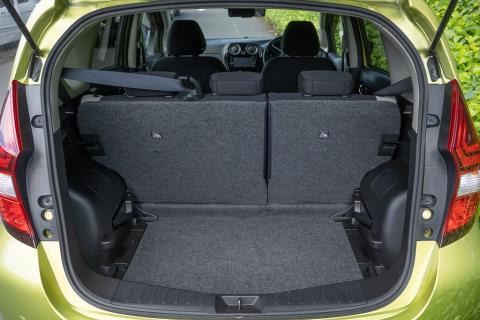 2018 Nissan Note e-Power X - Thumbnail