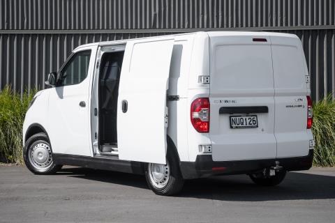 2021 LDV eDeliver 3 50kWh 4 Door - Thumbnail