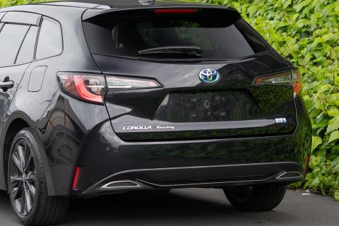 2020 Toyota Corolla Touring Wagon - Thumbnail