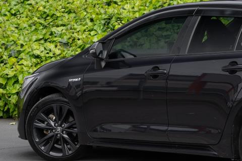 2020 Toyota Corolla Touring Wagon - Thumbnail