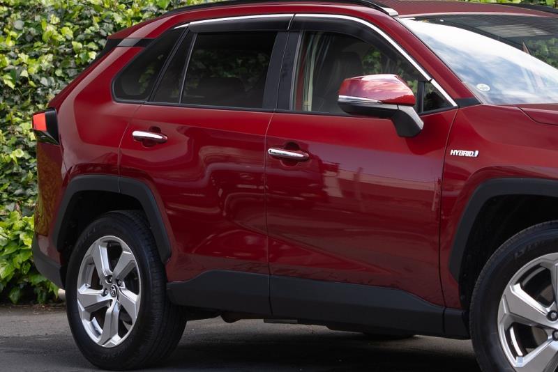 2019 Toyota RAV4 Hybrid G