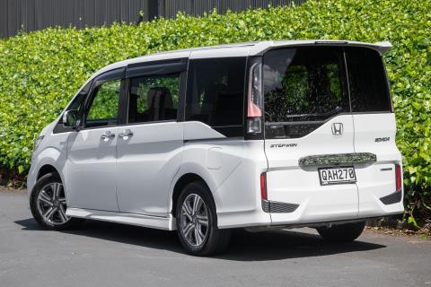 2018 Honda Stepwagon Spada G - Thumbnail