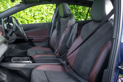 2023 Volkswagen ID.4 Pro 82kWh - Thumbnail