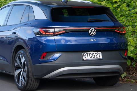 2023 Volkswagen ID.4 Pro 82kWh - Thumbnail